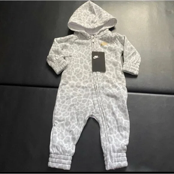 NWT Nike Leopard Print Hooded Romper Coverall Baby Girls size newborn